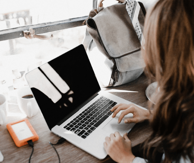 girl at laptop